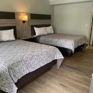 Two Queen Beds